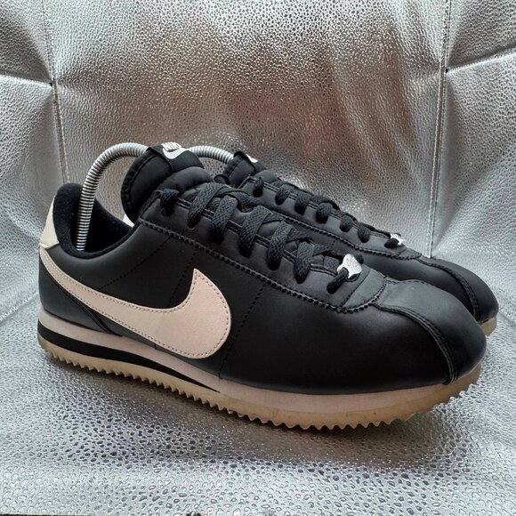 Size 8 - Nike Cortez Basic‎ Leather Black White Low Running Sneakers 819719-012 - Picture 1 of 9